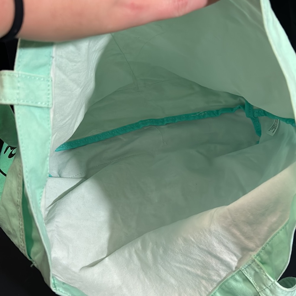 Victoria Secret Pool bag - Picture 5 of 7